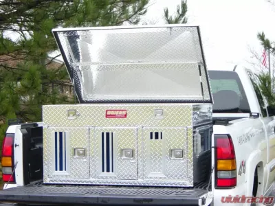 Owens Products 48 W x 36 D x 26 H Diamond Tread Aluminum Dog Box Hunter Series Triple Compartment with Top Storage & Standard Vents with Rear Vent - 55058
