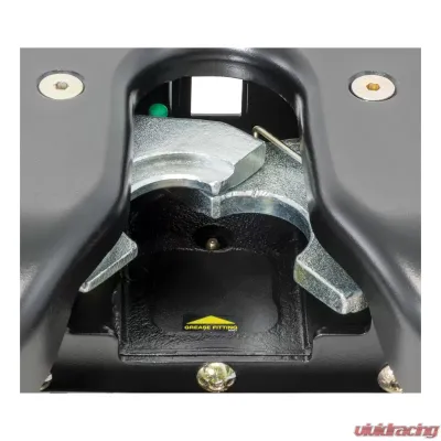 Curt Q20 5th Wheel Hitch with Ram Puck System Legs - 16045