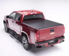Truxedo Lo Pro - 15-22 Colorado/Canyon 5' w/ Sport Bar