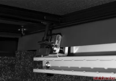 Extang Trifecta 2.0 6' with Factory Bed Rail Caps Nissan Frontier 2005-2020 - 92995