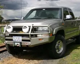 ARB Deluxe Bar Chevrolet Silverado 1500/2500/3500 99-02