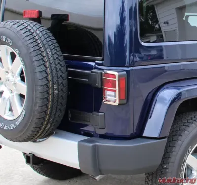 Kentrol Taillight Guard Pair Polished Silver for Jeep JK 2007-2018 - 30582