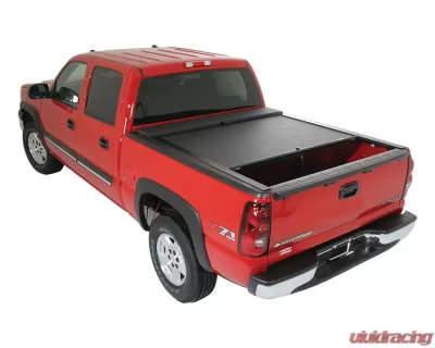 Roll-N-Lock M-Series Retractable Tonneau Cover Chevrolet Silverado | GMC Sierra (w/OE Rail Caps) LB 96-3/4in 1999-2007 - LG218M