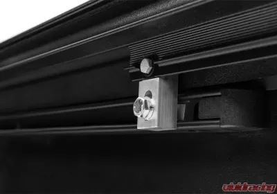 RetraxPRO XR - 22-24 Tundra Reg/Dbl 6'7" w/Deck Rail System w/o StkPkt - T-80863