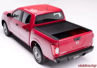 Retrax RetraxPRO MX 04-up Titan Crew Cab 4-doors (w/ or w/o Utilitrack) - 80741