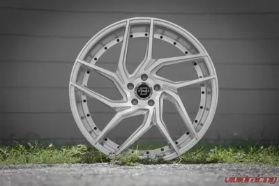 Blade BRVT-456 Enzo Wheel 24x9 5x114.3 35mm Silver Machined - BRT-456249051143+35SM