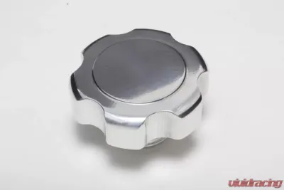 Trans-Dapt Performance Aluminum GM Oil Cap for 87-Up GM Cars and Trucks- Polished - 9693
