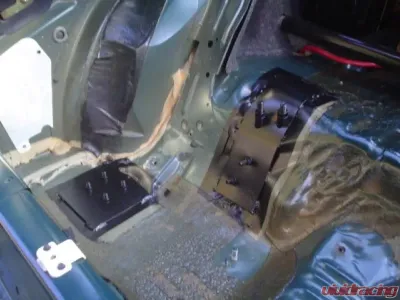 UMI Performance Upper|Lower Control Arm Reinforcement Kit Ford Mustang 1979-1993 - 1001