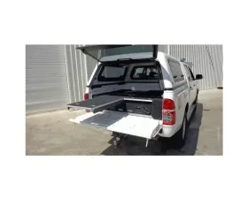 Dobinsons 51.1x39.4x10