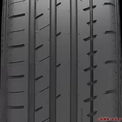 ADVAN Apex V601 Tire 265/35R18 - 110160114
