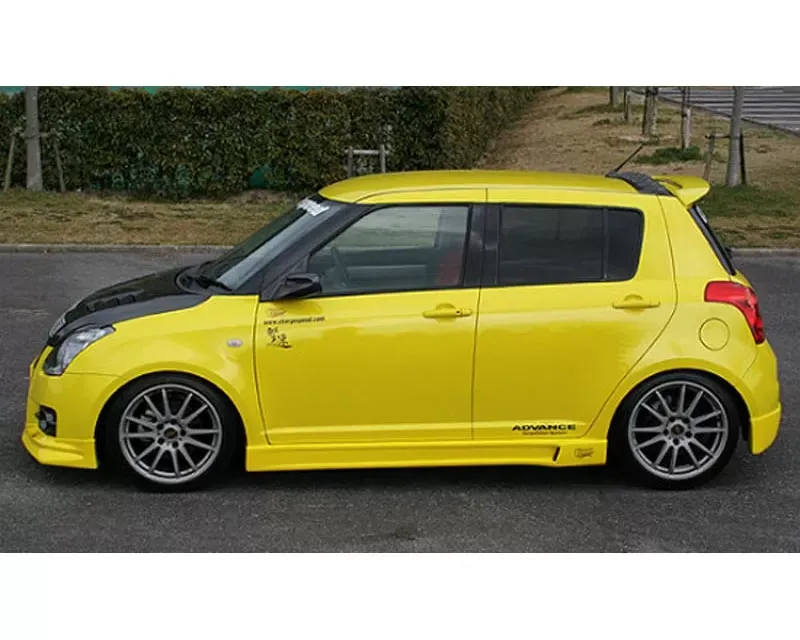 SUZUKI SWIFT Sport ピンバッジ SUZUKI SWIFT Sport ピンバッジセット 非売品 自動車