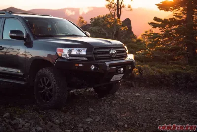 Ironman 4x4 Premium No Loop Bumper Toyota 200 Series Land Cruiser 2016-2020 - BBT056VX-NLK