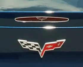 American Car Craft Polished Stainless Steel 5th Brake Light Crossed Flags Style Trim Chevrolet Corvette C6 2005-2013