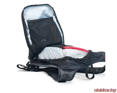 USWE Outlander Hydration Pack Carbon Black 9 liters - K-2091001