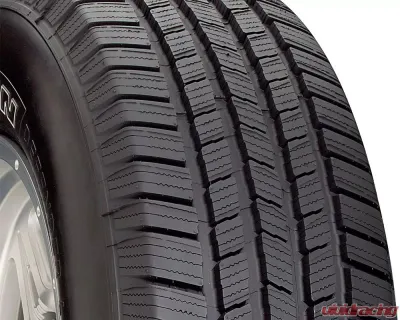 Michelin Defender LTX M/S Tire 235/70 R16 109T XL OWL - 15545