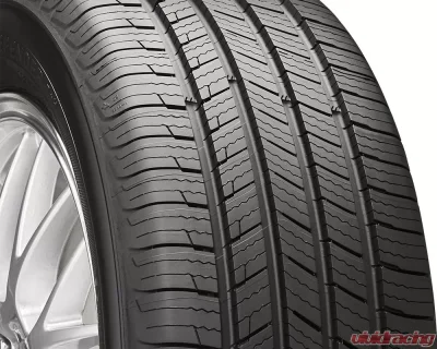 Michelin Defender T + H Tire 185/65 R15 88H SL BSW - 66696