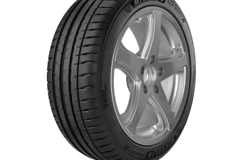 Pilot Sport 4