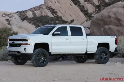 Fabtech 6" Performance System G2 with Dirt Logic 2.5 & 2.25 for 14-18 GM C/K1500 P/U - K1084DL