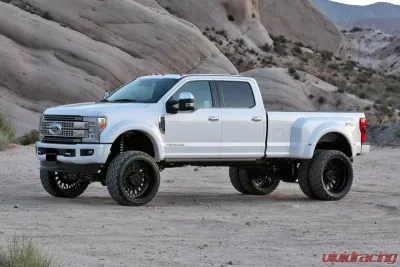 Fabtech 6" 4Link Sys w/ 4.0 & 2.25 Dl Ford F-450 | F-550 4WD Diesel 2019 - K2338DL