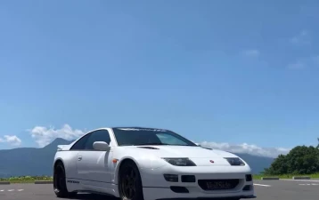 VeilSide Wide Body Model Vented FRP Hood (FRP) Nissan 300ZX