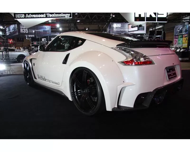 VeilSide 2009-2020 Nissan 370Z Ver. I Model FRP Top & Carbon Bottom Complete Kit (CFRP/ FRP) 6 Pieces Front Bumper, Pair of Side Skirts, Pair of Side Caps & Rear Bumper (Side Skirts Does Not Fit Nismo Model) - AE105C