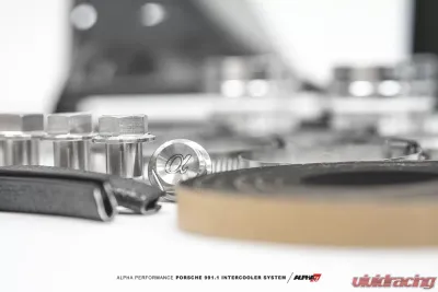 AMS Performance Alpha Intercooler System - ALP.23.09.0001-1