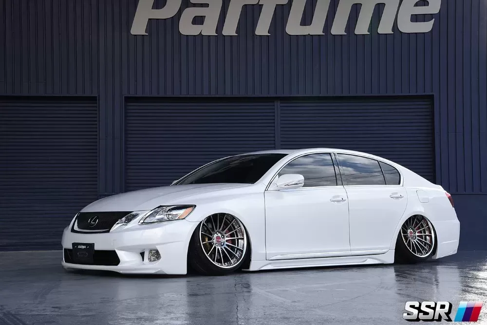 SSRエグゼキューター CV04 20x9.0+33 9.5+30 245/40（SSR Executor