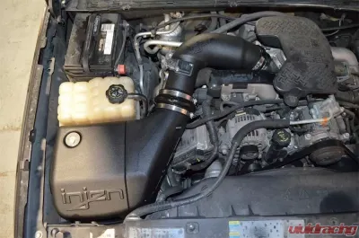 Injen EVOLUTION Cold Air Intake System 2004-2005 GM Diesel Truck V8-6.6L(td) Duramax LLY - EVO7009