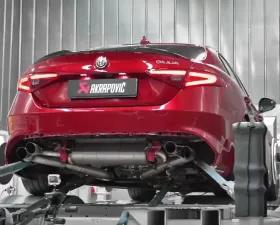 Akrapovic Evolution Line Titanium Exhaust System Alfa Romeo Giulia Quadrifoglio 2018-2022