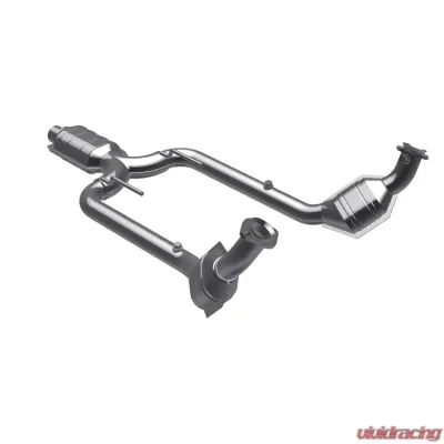 MagnaFlow Exhaust Products Direct-Fit Catalytic Converter - 441111