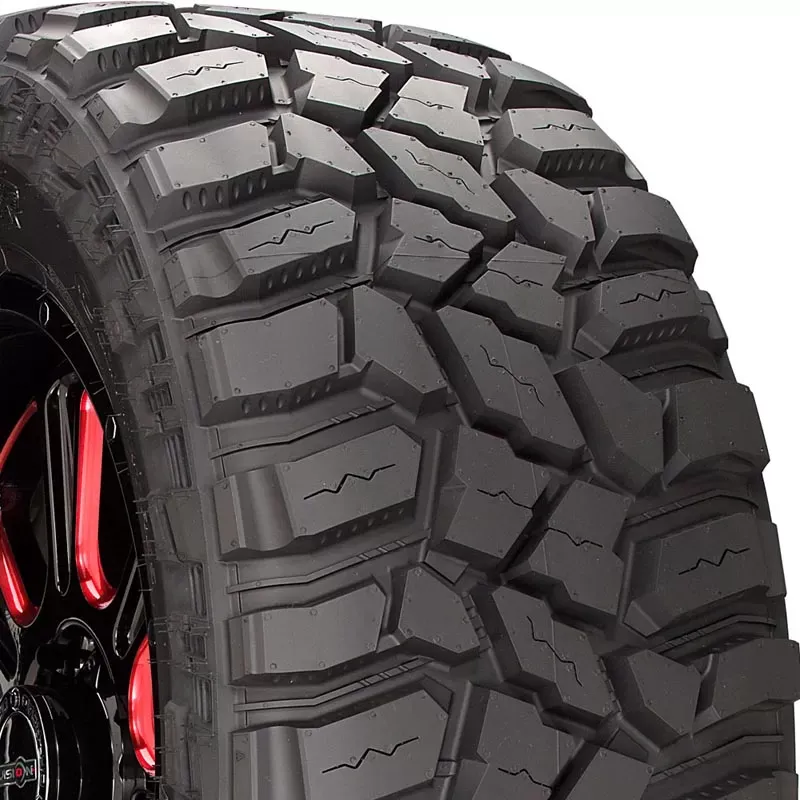 Cooper Discoverer STT Pro Tire LT305/55 R20 125Q F2 BSW - 170146006