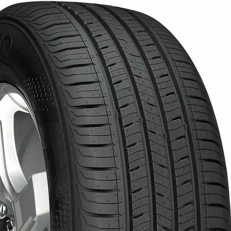 Kumho Solus TA31 Tire 235/65 R17 104H SL BSW FC - 2161953