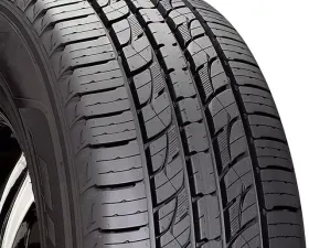 Kumho Crugen KL33 Tire 235/65 R18 110VxL BSW